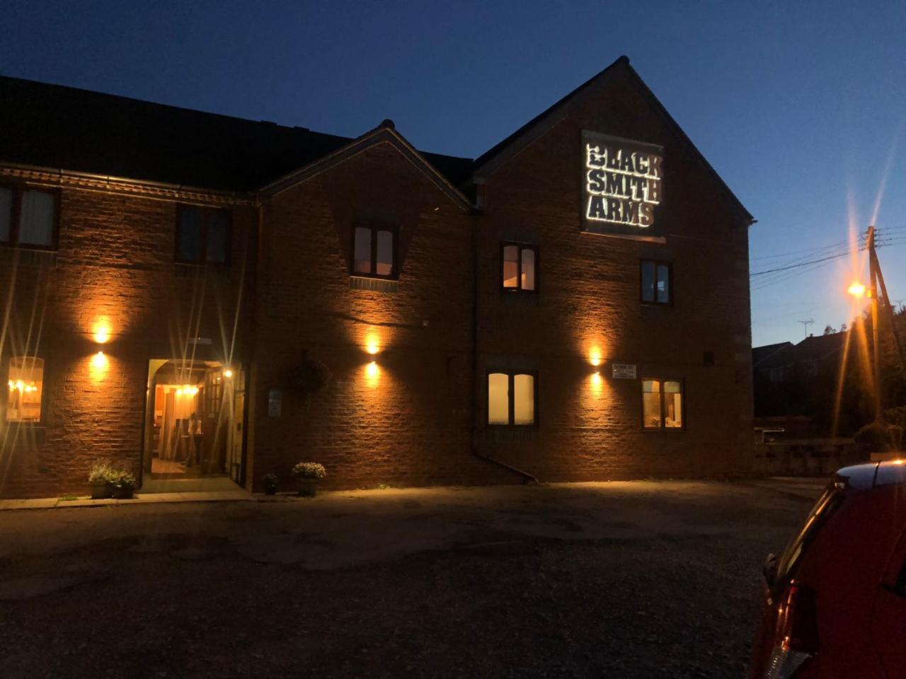 The Blacksmith Arms Acomodação com café da manhã Alton  Exterior foto